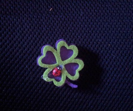 TRÉBOL MARIQUITA LILA